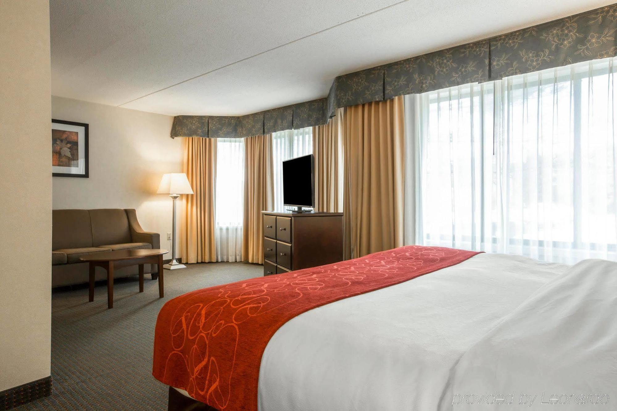 Comfort Suites South Burlington Near University Extérieur photo