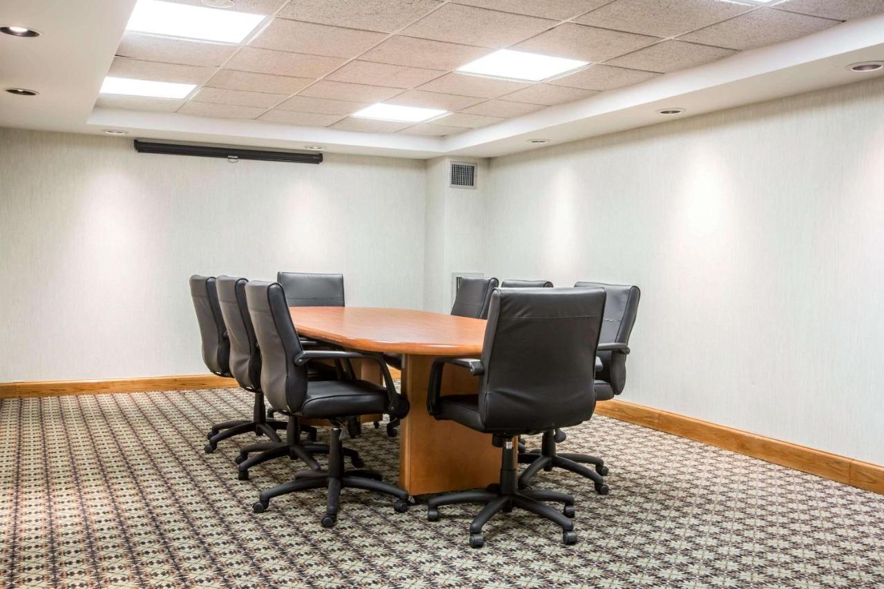 Comfort Suites South Burlington Near University Extérieur photo