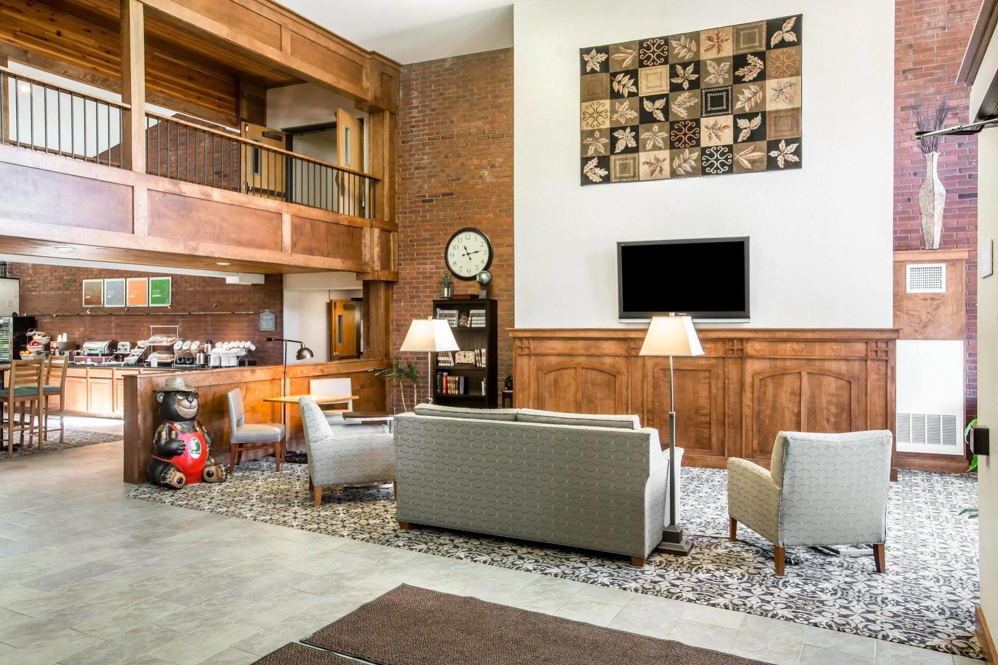 Comfort Suites South Burlington Near University Extérieur photo