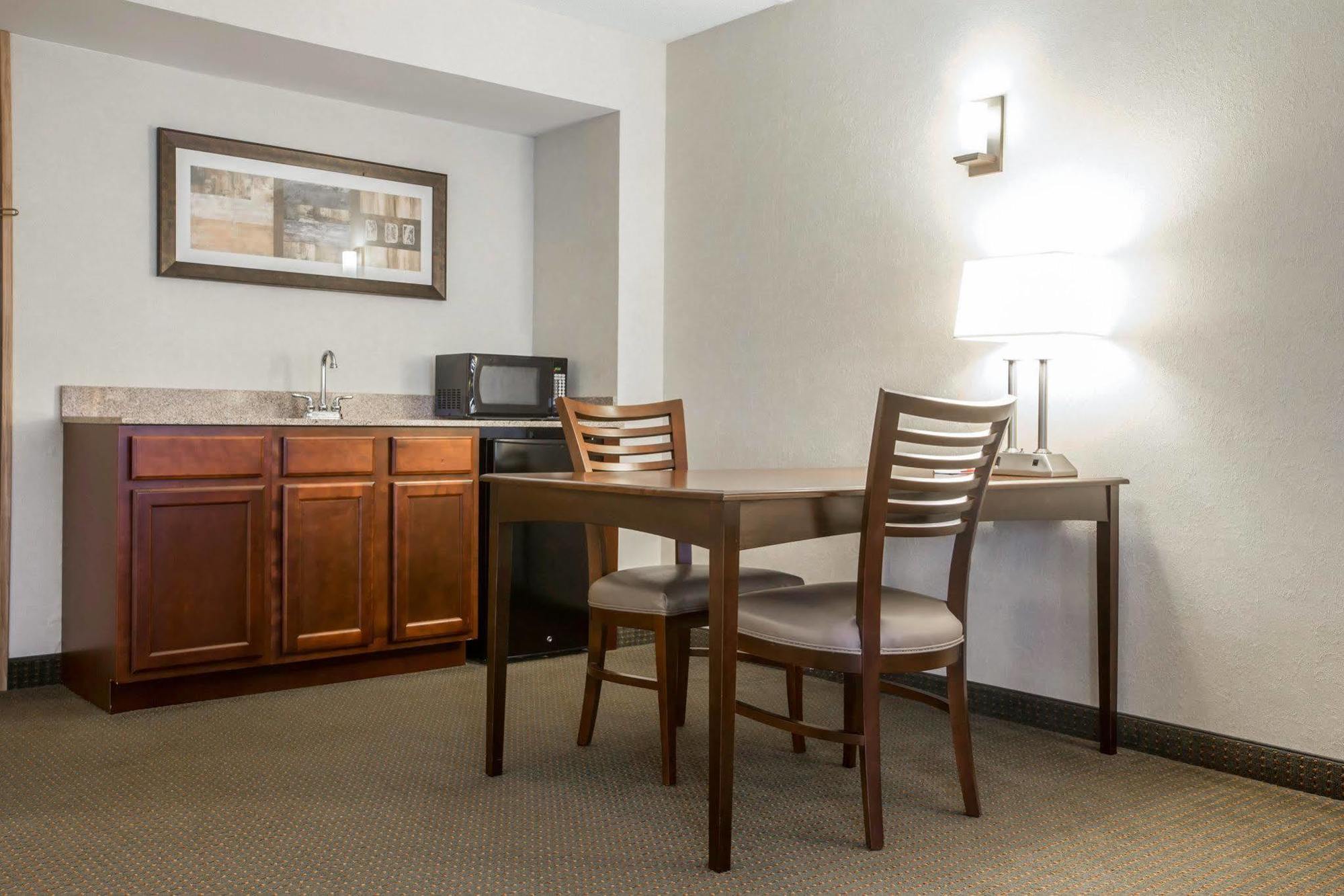 Comfort Suites South Burlington Near University Extérieur photo